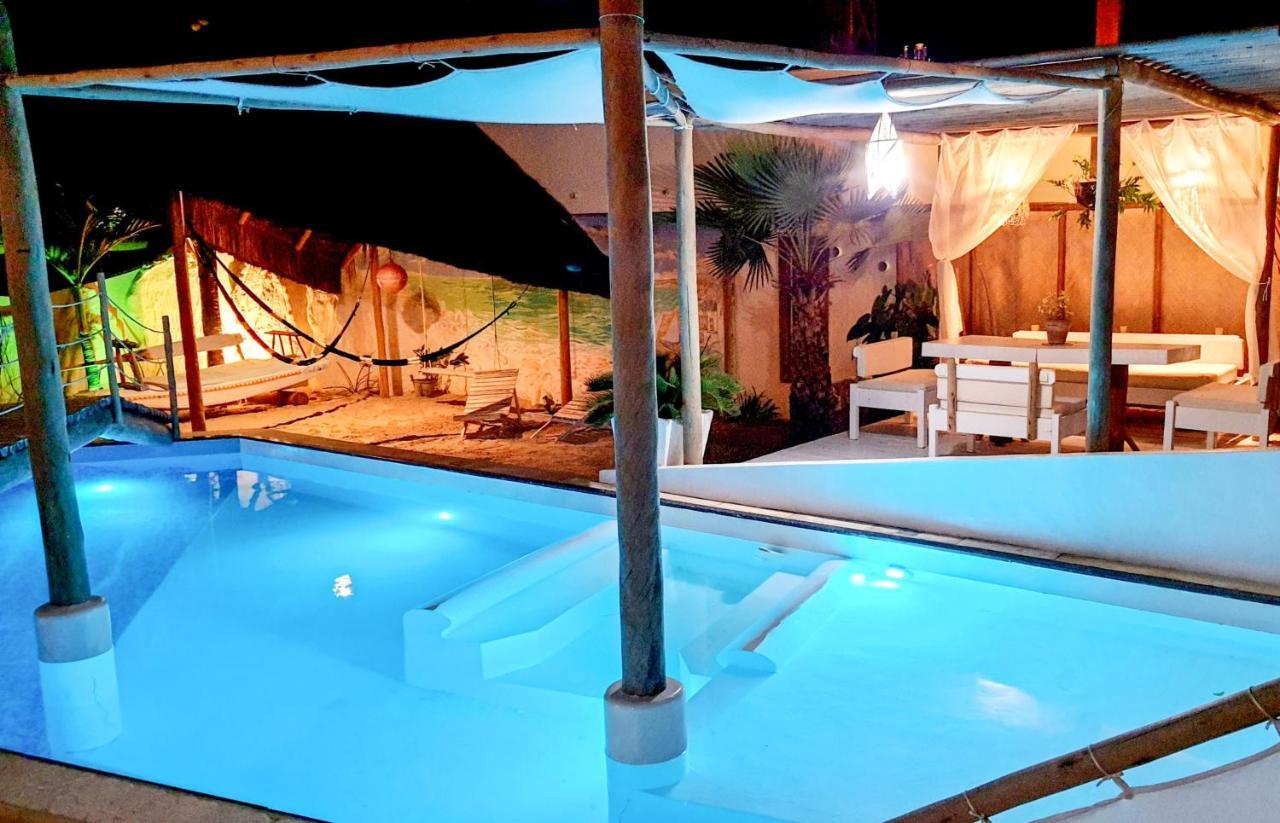 Lua De Charme Hotel *